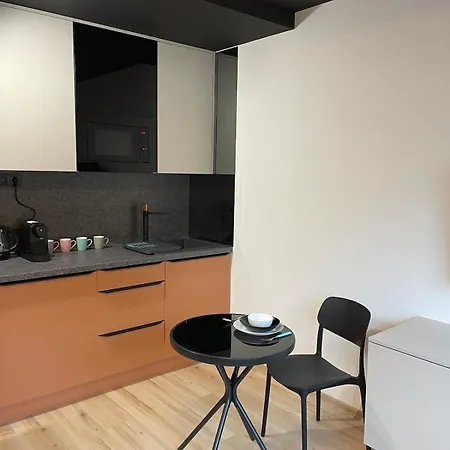 Apartment Nearby Center For The Discerning *